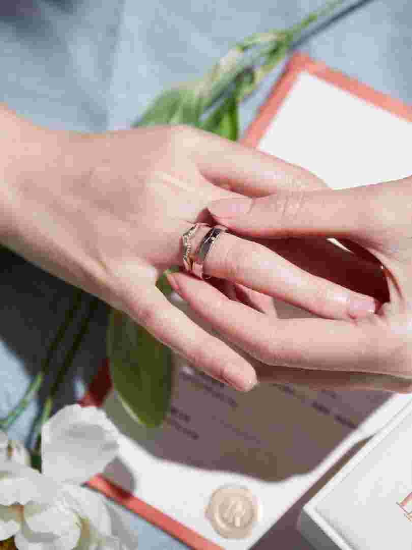 dr戒指需要绑定女方吗,dr戒指-第1张图片-翡翠网 dr戒指需要绑定女方吗,dr戒指-第1张图片-翡翠网