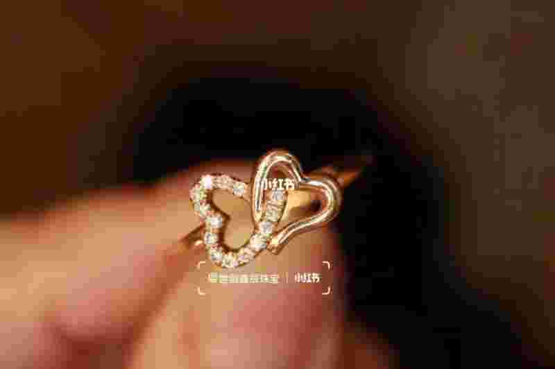 两个钻石戒指的设计图两个钻石戒指图片-第1张图片-翡翠网 两个钻石戒指的设计图两个钻石戒指图片-第1张图片-翡翠网