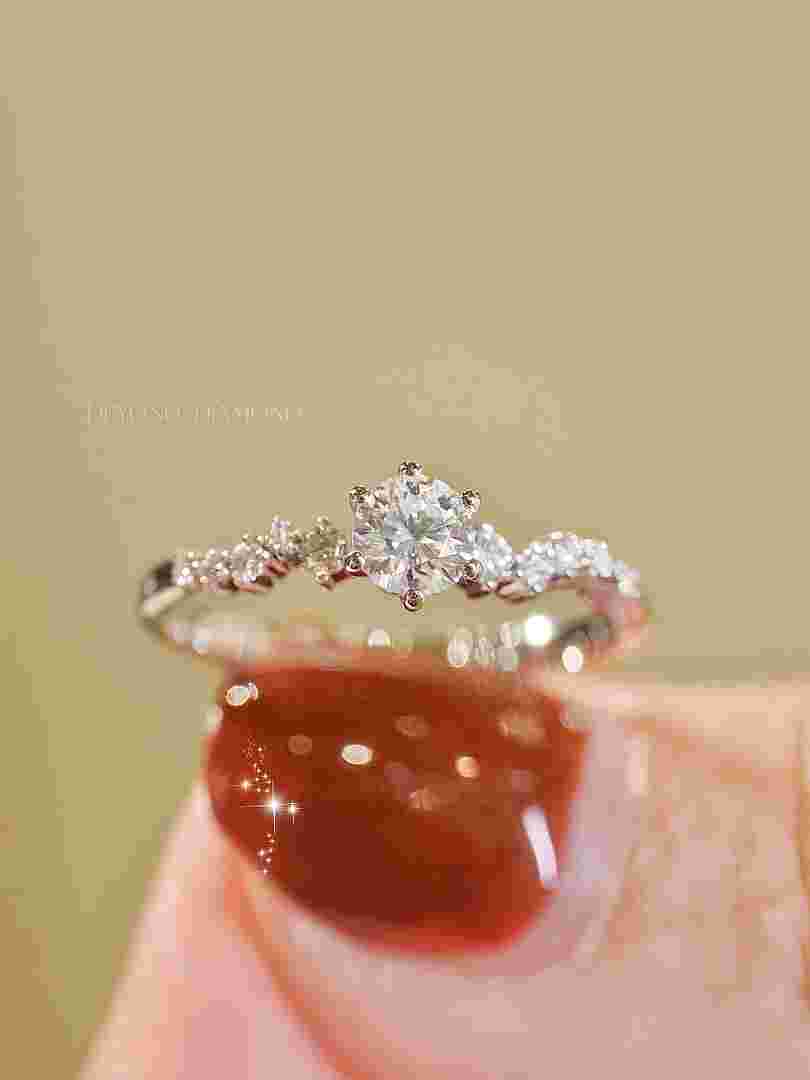 钻石定制是什么意思,钻石定制需要注意什么-第1张图片-翡翠网 钻石定制是什么意思,钻石定制需要注意什么-第1张图片-翡翠网