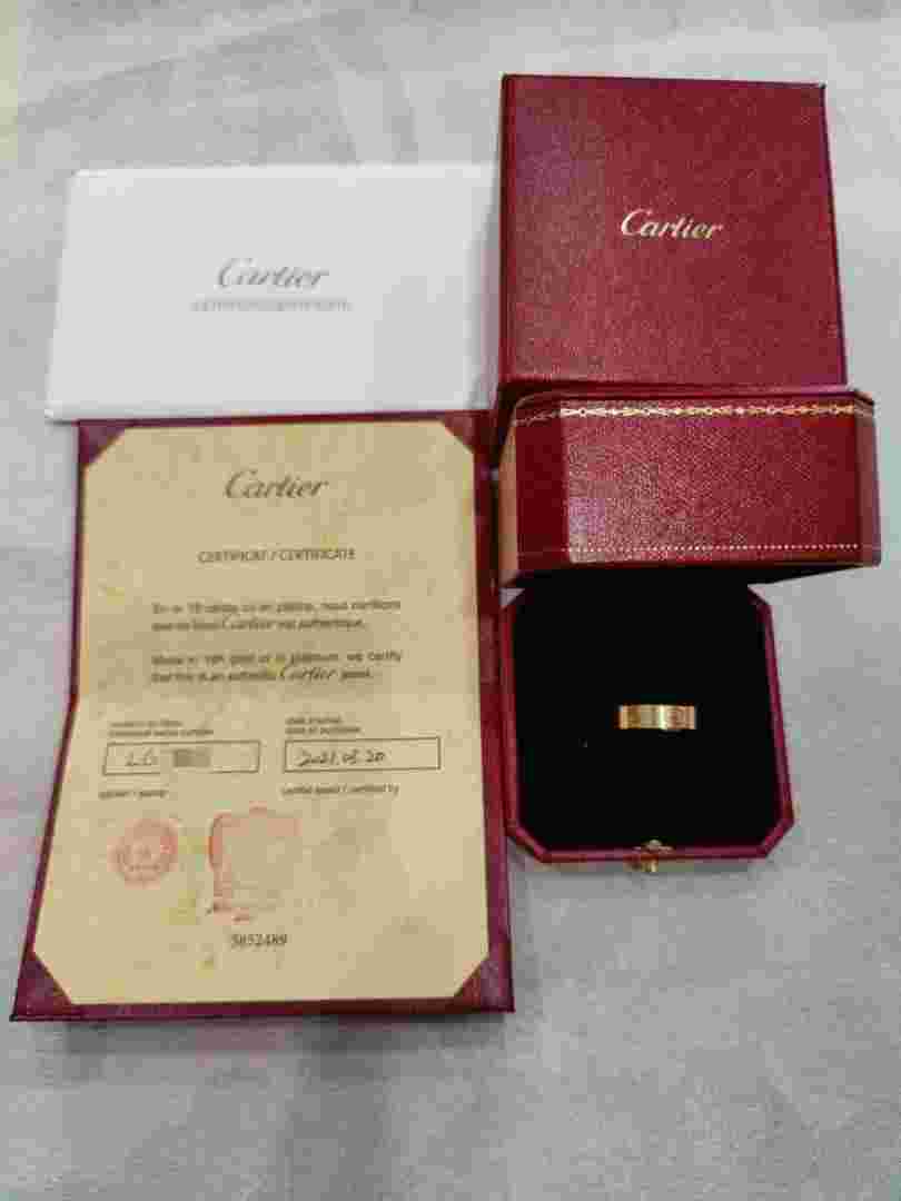 卡地亚戒指love系列价格,卡地亚戒指love系列价格带钻石-第1张图片-翡翠网