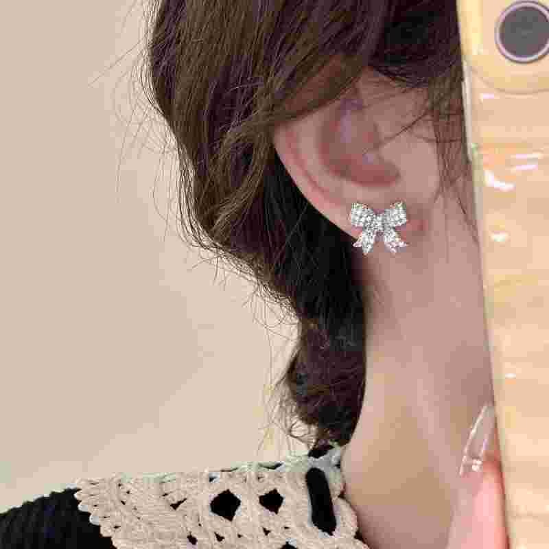 2021年流行的耳饰款式2021年流行的耳环款式图片-第1张图片-翡翠网