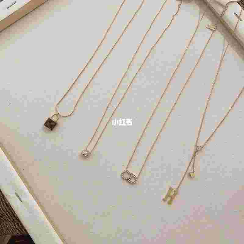 2021年最新款项链图片最新款项链吊坠款式图片玉石-第1张图片-翡翠网 2021年最新款项链图片最新款项链吊坠款式图片玉石-第1张图片-翡翠网