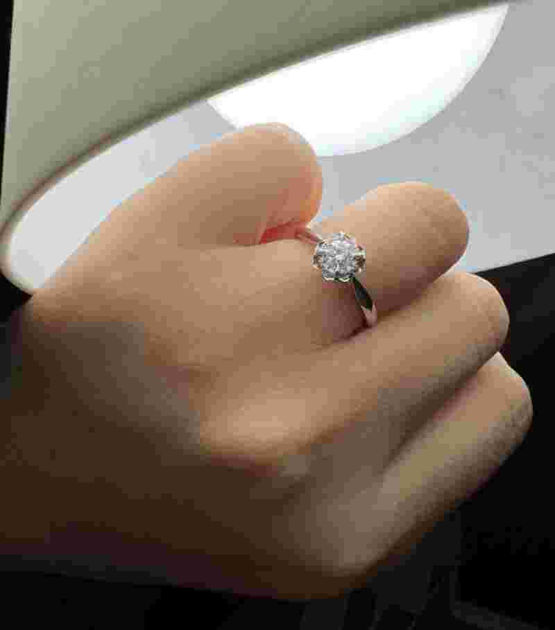 现在很多人买莫桑钻莫桑钻为什么那么便宜-第2张图片-翡翠网 现在很多人买莫桑钻莫桑钻为什么那么便宜-第2张图片-翡翠网