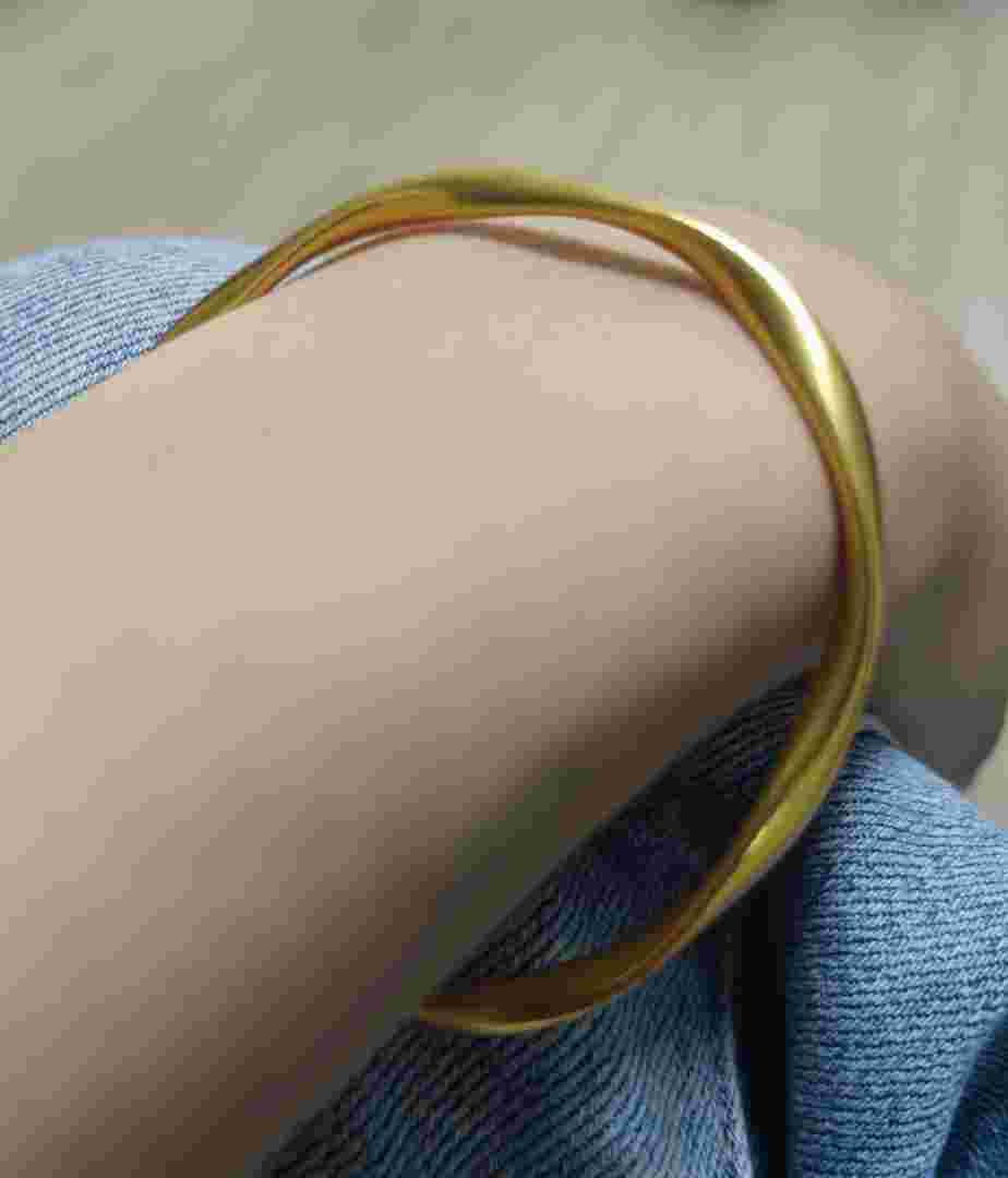 普通金手镯一般多少克,金手镯一般多少克-第2张图片-翡翠网 普通金手镯一般多少克,金手镯一般多少克-第2张图片-翡翠网