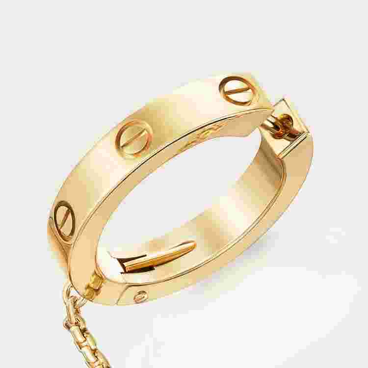 卡地亚钻石耳钉最建议买三个,卡地亚钻石耳钉-第2张图片-翡翠网