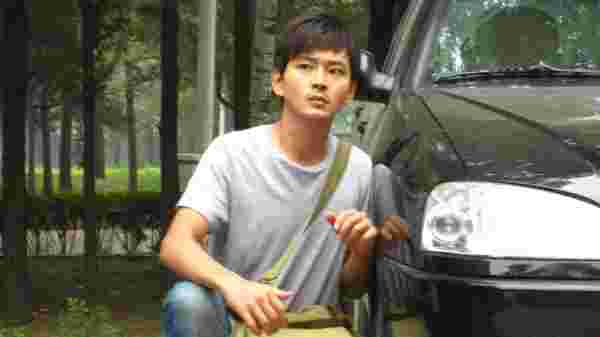 金耳环电视剧百度网盘下载金耳环电视剧百度网盘-第2张图片-翡翠网 金耳环电视剧百度网盘下载金耳环电视剧百度网盘-第2张图片-翡翠网