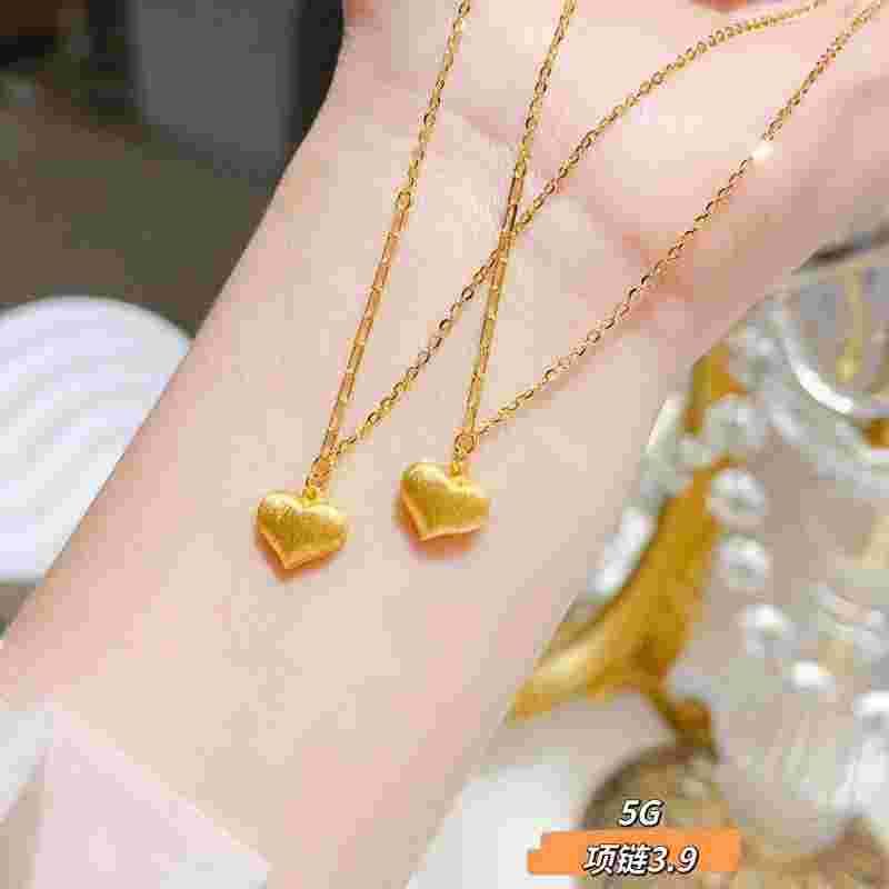 真的黄金项链女款价格黄金项链女款价格多少一克-第1张图片-翡翠网 真的黄金项链女款价格黄金项链女款价格多少一克-第1张图片-翡翠网