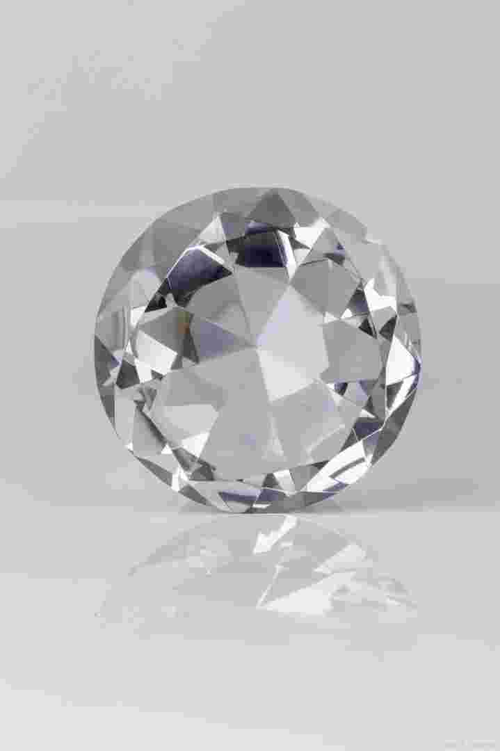 世界上最大钻石排行榜前十名,世界上最大钻石排行榜前十名是谁-第2张图片-翡翠网