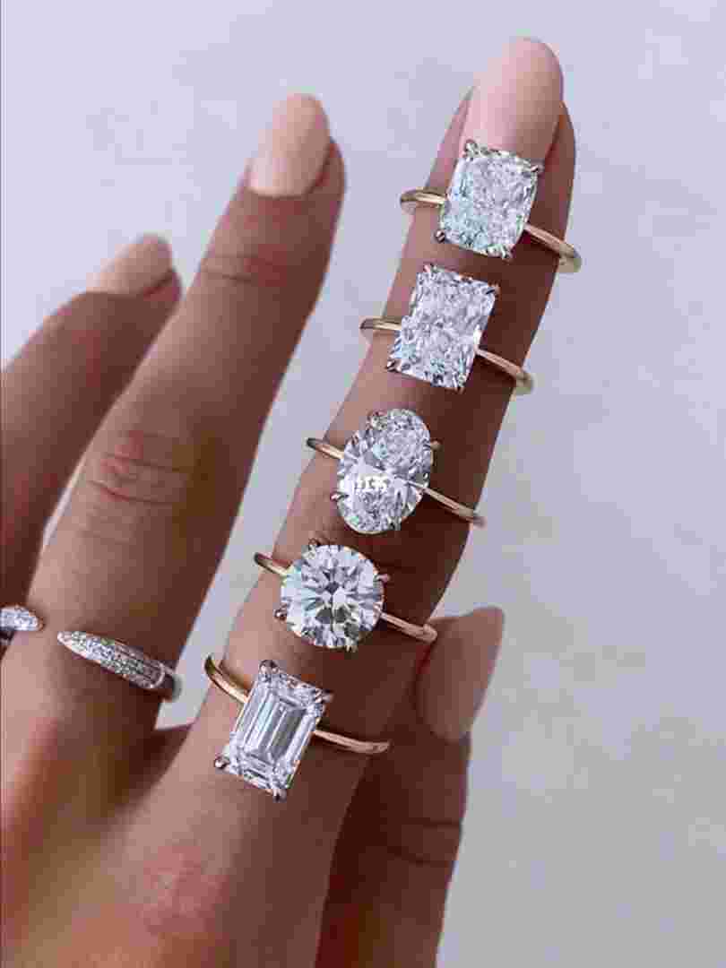 世界上最大的钻戒叫什么,世界上最大的钻石戒指-第1张图片-翡翠网