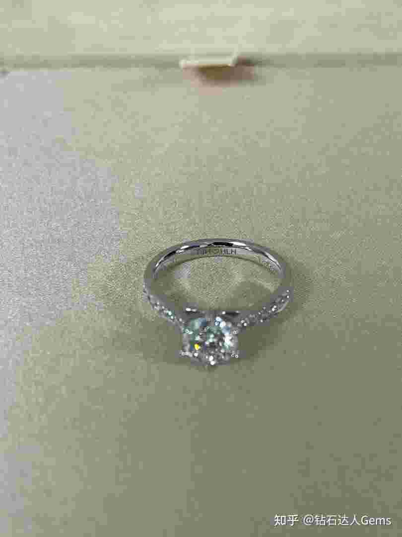 一克拉钻石大概价格多少钱啊,一克拉钻石大概价格多少钱-第1张图片-翡翠网 一克拉钻石大概价格多少钱啊,一克拉钻石大概价格多少钱-第1张图片-翡翠网