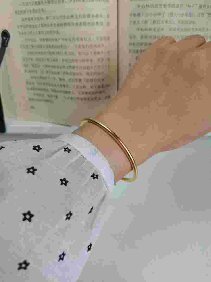 二十几克的黄金手镯是实心的吗?20克实心黄金手镯图片-第2张图片-翡翠网 二十几克的黄金手镯是实心的吗?20克实心黄金手镯图片-第2张图片-翡翠网