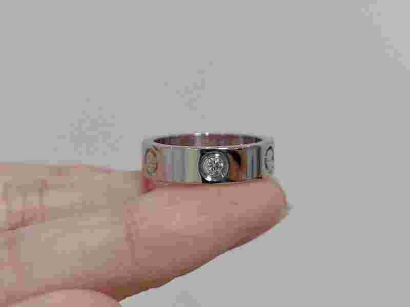 白金戒指怎么看真假,白金戒指怎么看真假鉴别-第1张图片-翡翠网 白金戒指怎么看真假,白金戒指怎么看真假鉴别-第1张图片-翡翠网