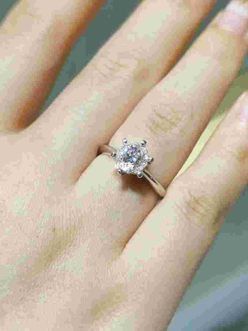 关于30分钻戒有多大参照物的信息-第1张图片-翡翠网