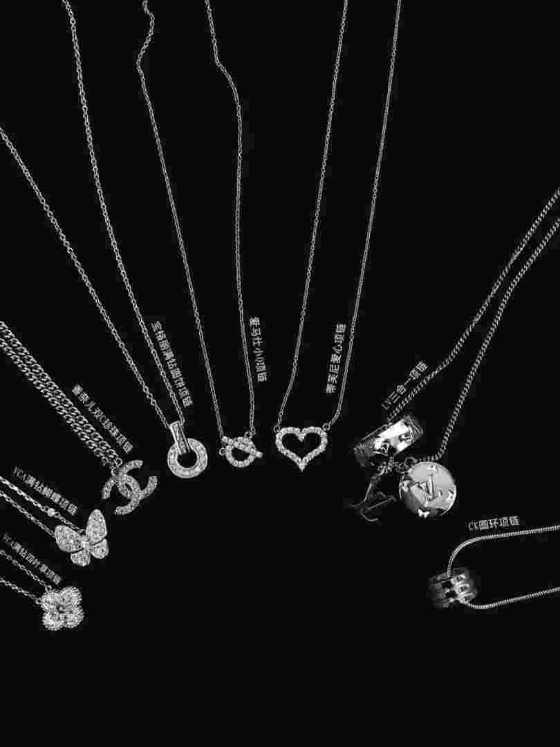 大牌项链大牌项链图片及价格-第1张图片-翡翠网 大牌项链大牌项链图片及价格-第1张图片-翡翠网