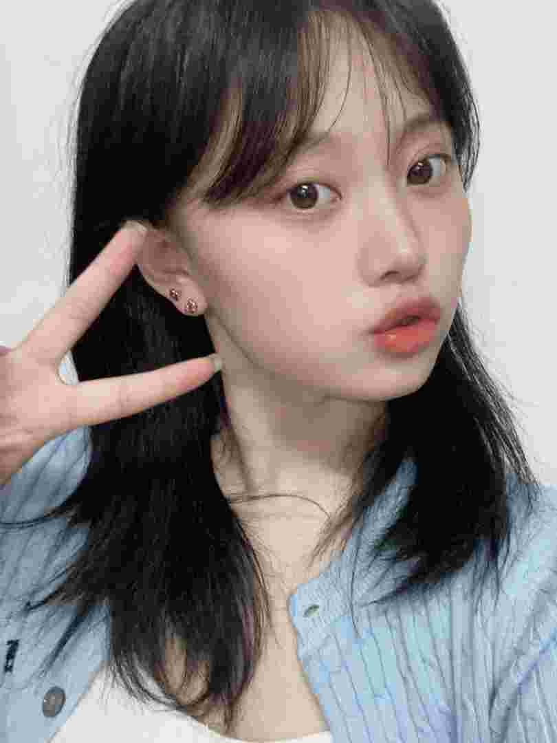 30分的钻石耳钉大概多少钱30分耳钉是不是太小了-第1张图片-翡翠网 30分的钻石耳钉大概多少钱30分耳钉是不是太小了-第1张图片-翡翠网