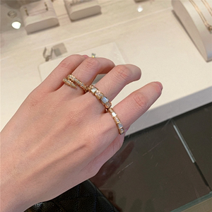 巴宝莉戒指巴宝莉官网burberry-第1张图片-翡翠网 巴宝莉戒指巴宝莉官网burberry-第1张图片-翡翠网