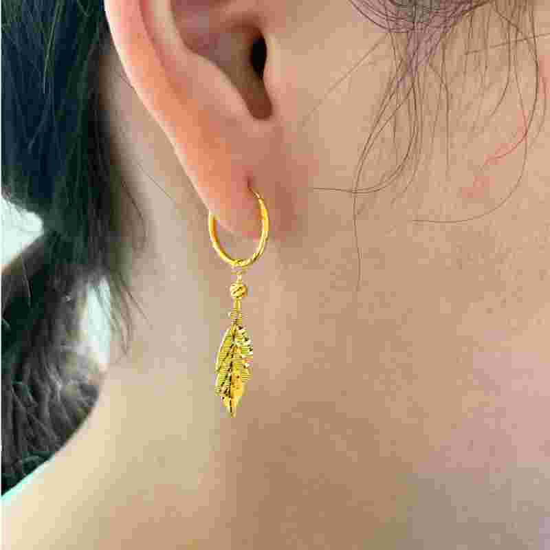 老凤祥黄金耳环图片,老凤祥黄金耳环图片大全好看 新款-第1张图片-翡翠网