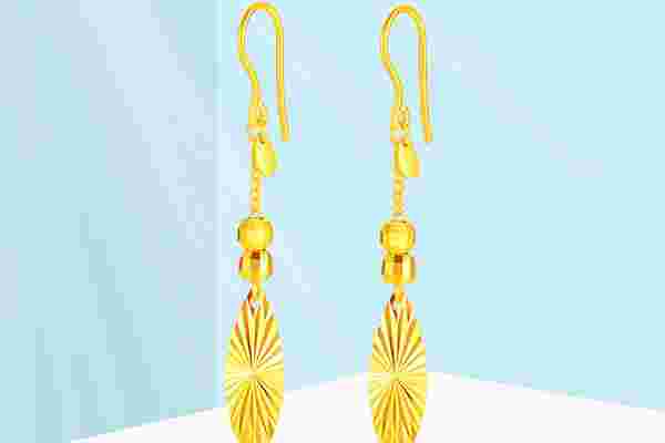 老凤祥黄金耳环图片,老凤祥黄金耳环图片大全好看 新款-第2张图片-翡翠网