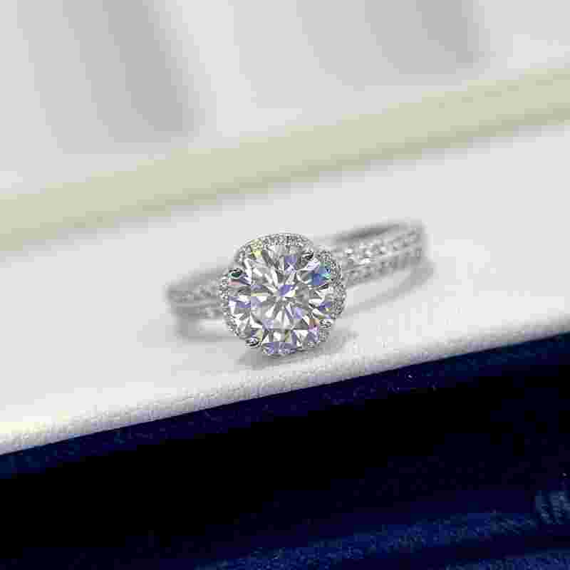 钻戒款式图片2022新款钻戒最新款图片欣赏-第1张图片-翡翠网