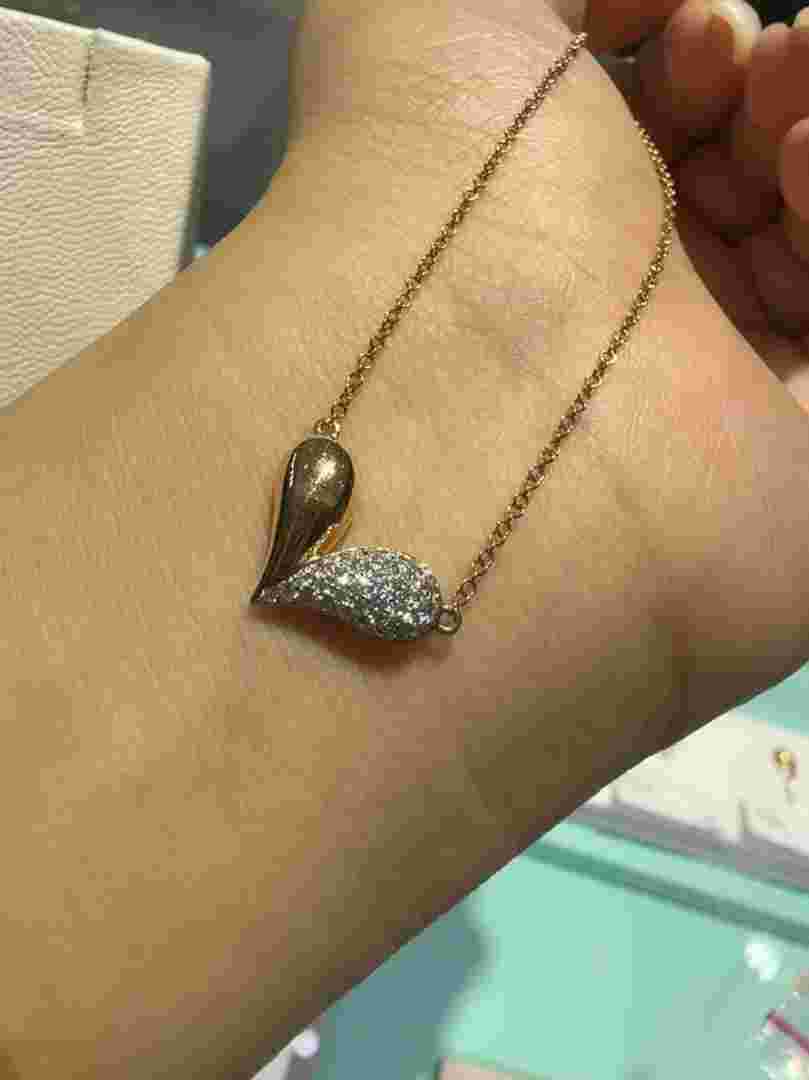 五颗星钻石项链寓意什么,钻石五颗星上面是什么等级-第1张图片-翡翠网 五颗星钻石项链寓意什么,钻石五颗星上面是什么等级-第1张图片-翡翠网