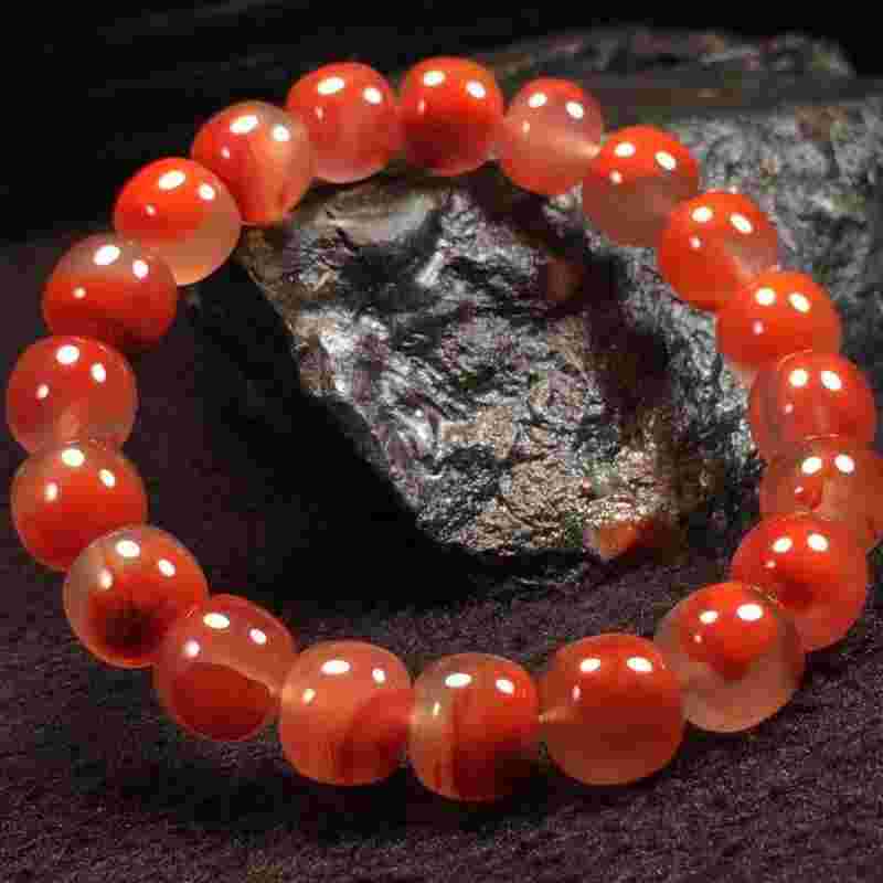 南红手串有什么功效南红手串效果图-第1张图片-翡翠网 南红手串有什么功效南红手串效果图-第1张图片-翡翠网