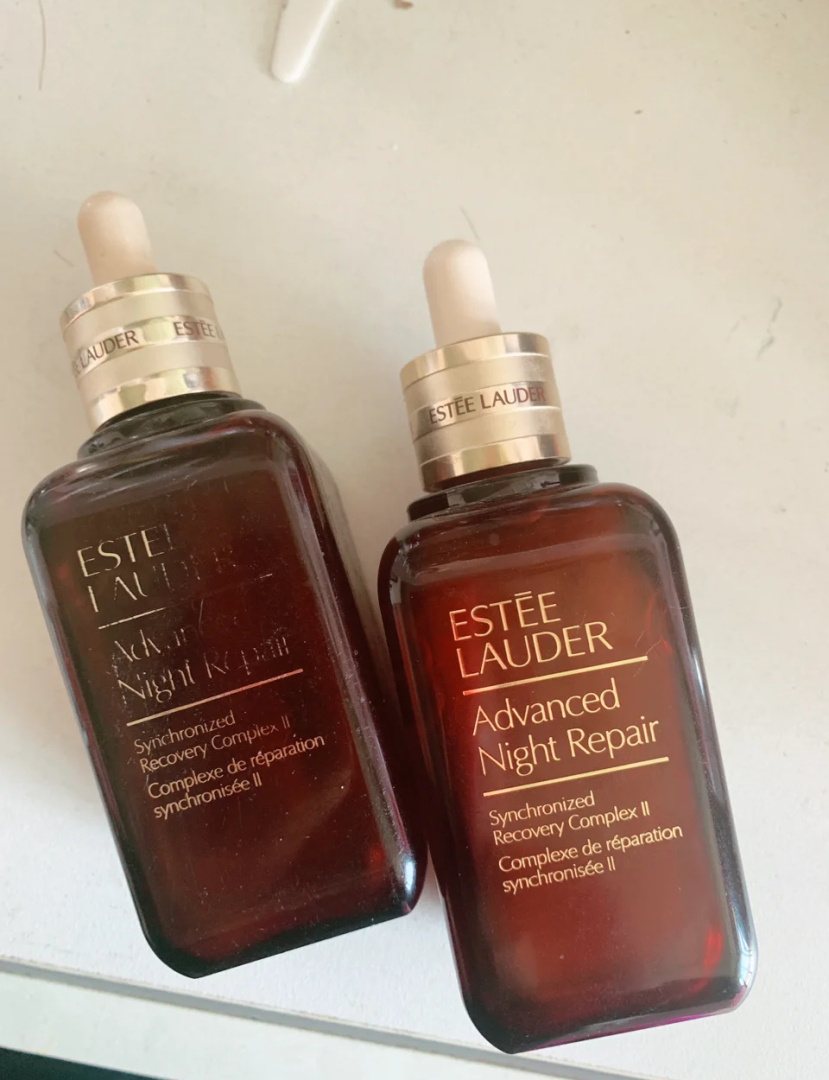 雅诗兰黛小棕瓶适合什么年龄雅诗兰黛小棕瓶适合多大年纪使用-第2张图片-翡翠网 雅诗兰黛小棕瓶适合什么年龄雅诗兰黛小棕瓶适合多大年纪使用-第2张图片-翡翠网