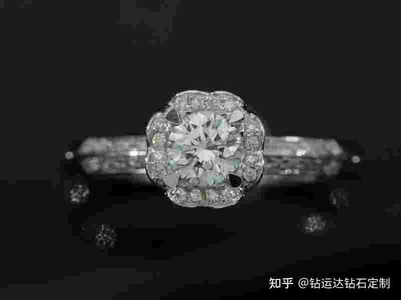 包含在哪哪里买钻石一克拉的钻石便宜的词条-第1张图片-翡翠网