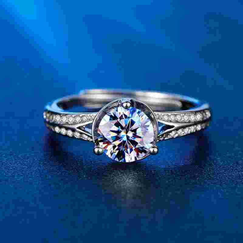 买钻石戒指哪个品牌好,买钻石戒指哪个品牌好一点-第2张图片-翡翠网