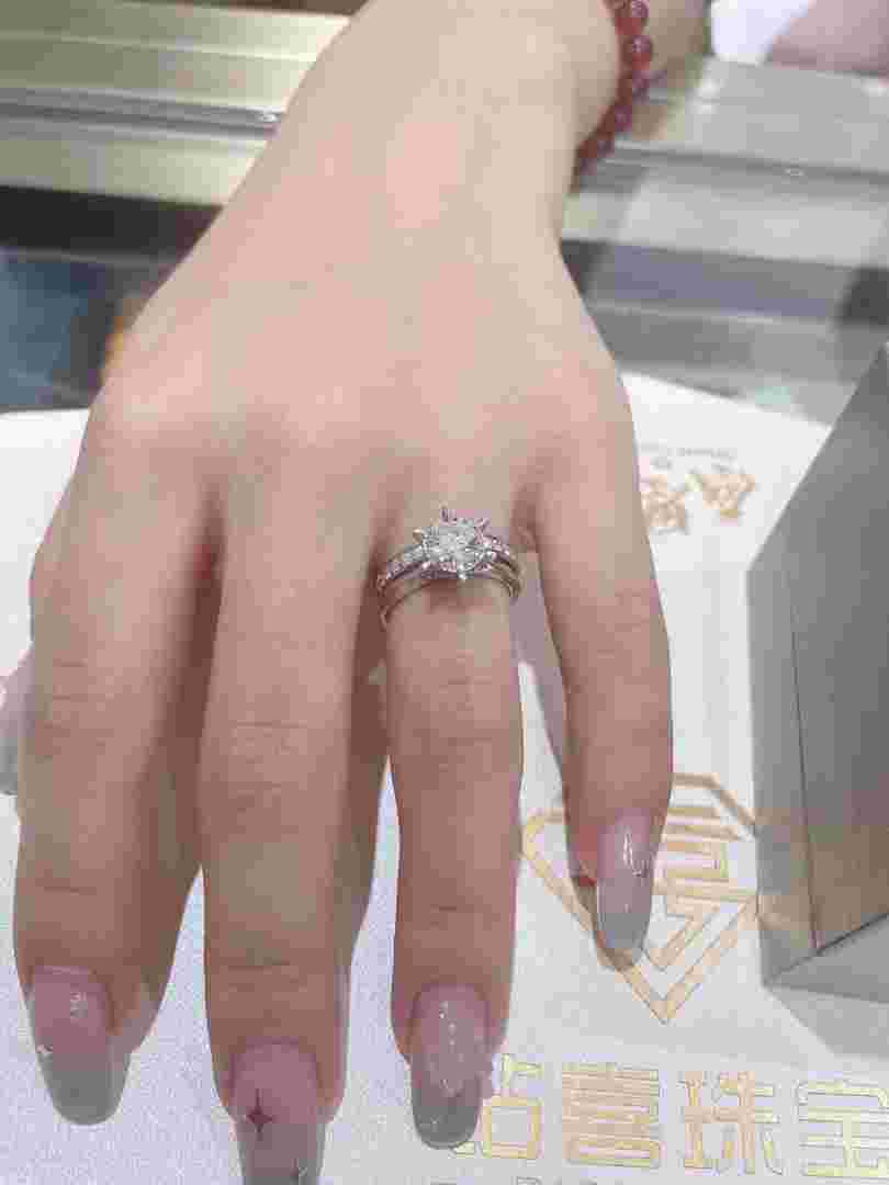 钻戒定制有什么品牌钻戒定制-第2张图片-翡翠网 钻戒定制有什么品牌钻戒定制-第2张图片-翡翠网