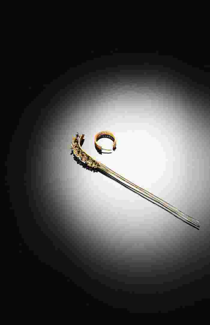 金耳环的编剧,金耳环男主-第2张图片-翡翠网 金耳环的编剧,金耳环男主-第2张图片-翡翠网