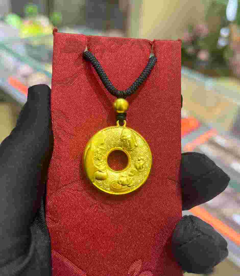 黄金项链图片大全好看 新款,黄金项链经典款式图片-第1张图片-翡翠网 黄金项链图片大全好看 新款,黄金项链经典款式图片-第1张图片-翡翠网