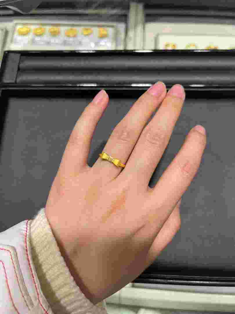 纯金戒指多少钱一克2020纯金戒指大概多少钱一个-第2张图片-翡翠网 纯金戒指多少钱一克2020纯金戒指大概多少钱一个-第2张图片-翡翠网