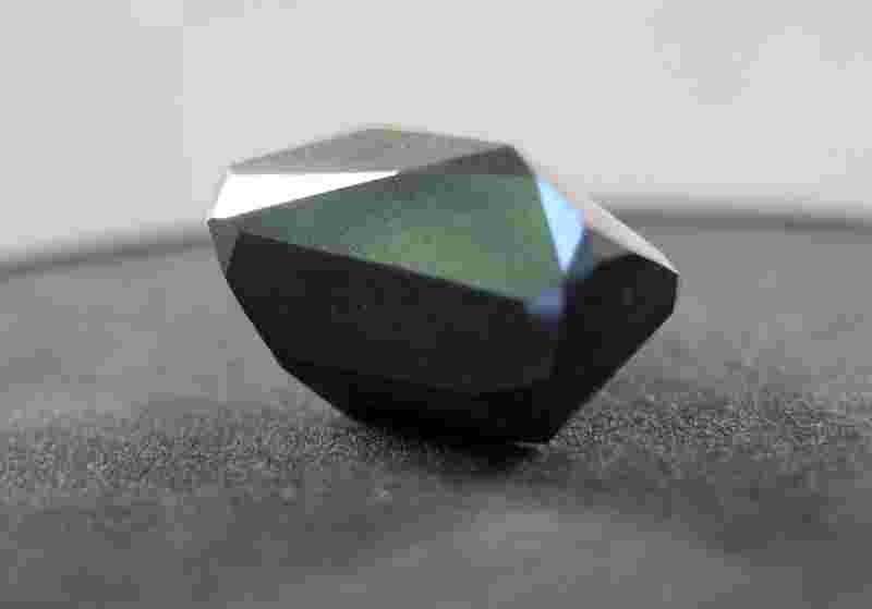 大钻石的视频,大钻石的视频在哪里看-第1张图片-翡翠网 大钻石的视频,大钻石的视频在哪里看-第1张图片-翡翠网