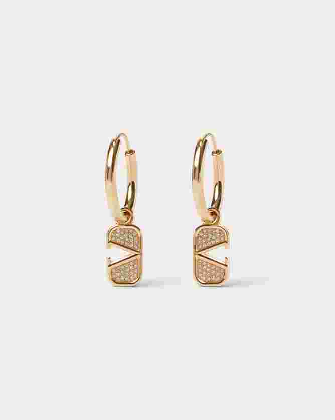 女士耳钉比较好的牌子有哪些,女士耳钉比较好的牌子-第2张图片-翡翠网 女士耳钉比较好的牌子有哪些,女士耳钉比较好的牌子-第2张图片-翡翠网