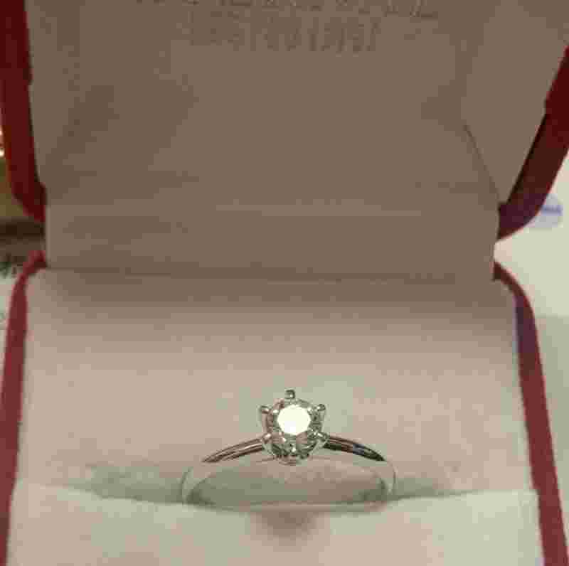 首饰店回收钻戒吗,珠宝店回收钻石项链吗-第1张图片-翡翠网 首饰店回收钻戒吗,珠宝店回收钻石项链吗-第1张图片-翡翠网