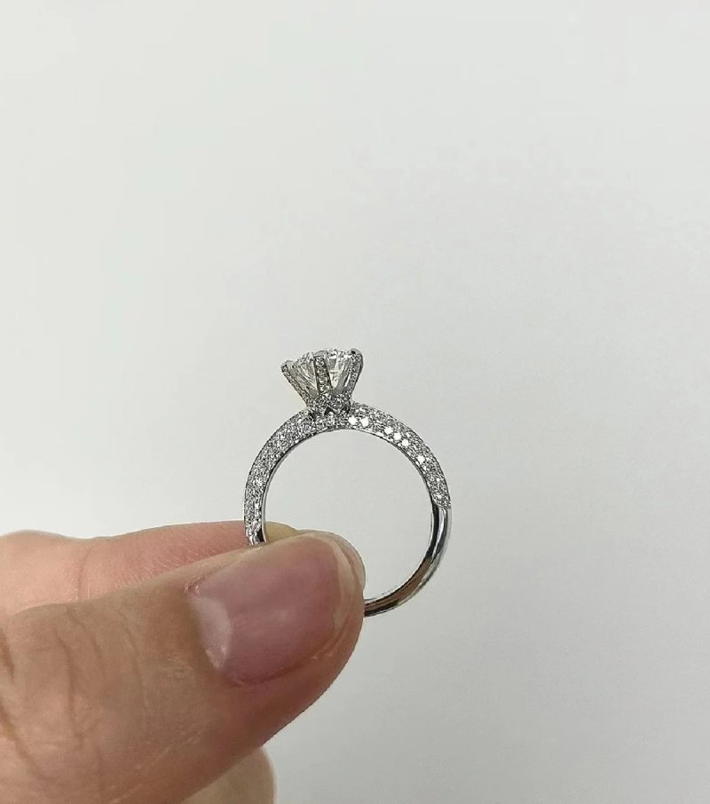 什么是莫桑钻石莫桑钻值得买吗什么是莫桑钻-第2张图片-翡翠网 什么是莫桑钻石莫桑钻值得买吗什么是莫桑钻-第2张图片-翡翠网