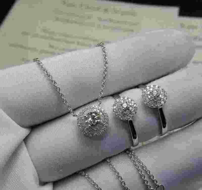 什么是莫桑钻石莫桑钻值得买吗什么是莫桑钻-第1张图片-翡翠网 什么是莫桑钻石莫桑钻值得买吗什么是莫桑钻-第1张图片-翡翠网