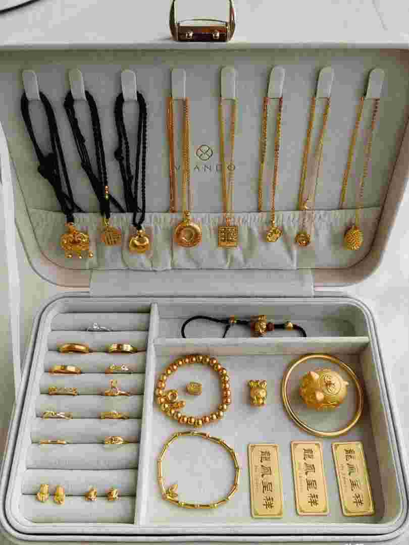 金饰不想要了哪里回收,金饰怎么回收-第1张图片-翡翠网 金饰不想要了哪里回收,金饰怎么回收-第1张图片-翡翠网