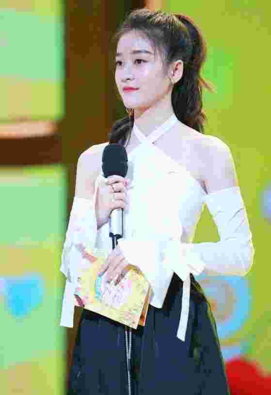 女生打上钻石厉害吗女生钻石局打什么英雄比较好-第1张图片-翡翠网 女生打上钻石厉害吗女生钻石局打什么英雄比较好-第1张图片-翡翠网