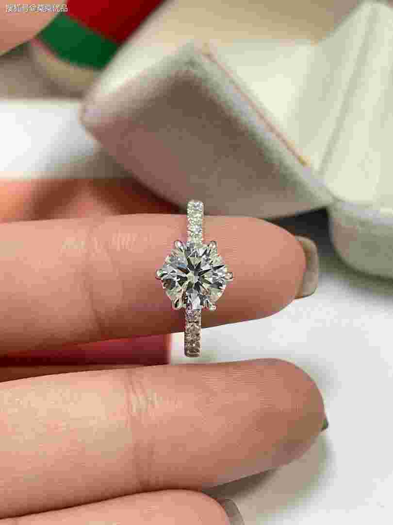 金六福戒指图片大全戒指图片大全-第1张图片-翡翠网 金六福戒指图片大全戒指图片大全-第1张图片-翡翠网