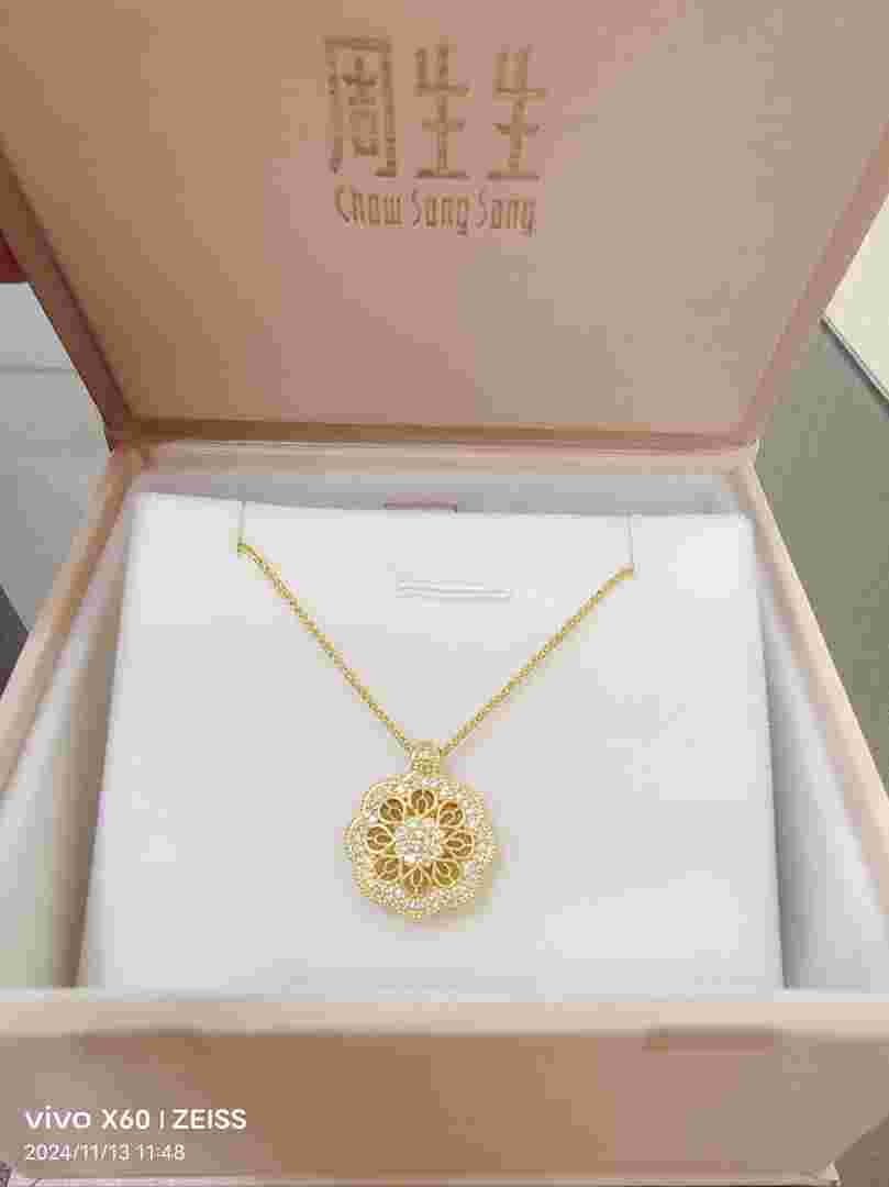 钻石项链的寓意和象征钻石项链-第2张图片-翡翠网 钻石项链的寓意和象征钻石项链-第2张图片-翡翠网