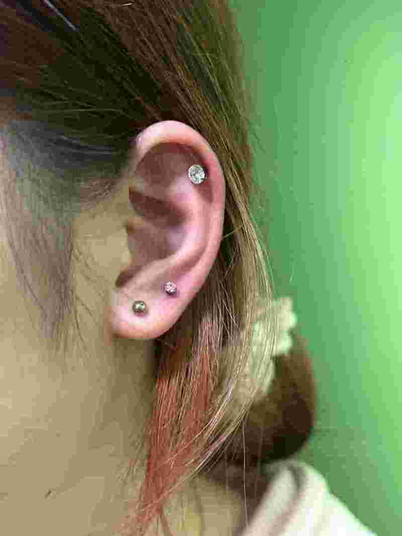 耳钉品牌,男士耳钉品牌-第1张图片-翡翠网 耳钉品牌,男士耳钉品牌-第1张图片-翡翠网