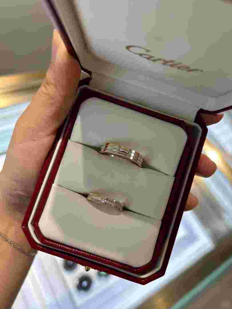 结婚对戒价格是一个还是一对,结婚对戒6000多贵吗-第1张图片-翡翠网 结婚对戒价格是一个还是一对,结婚对戒6000多贵吗-第1张图片-翡翠网