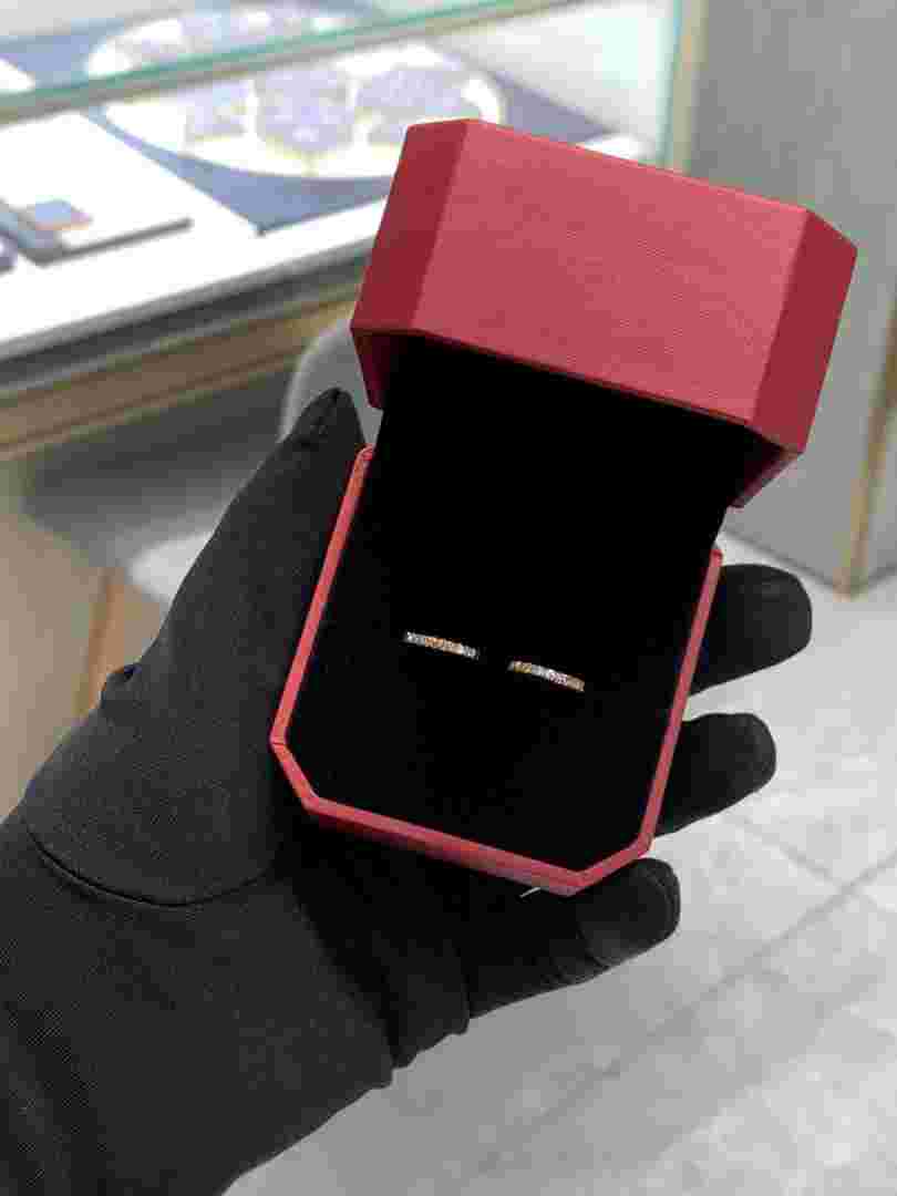 周大福耳环,周大福耳环au900的真假-第2张图片-翡翠网 周大福耳环,周大福耳环au900的真假-第2张图片-翡翠网