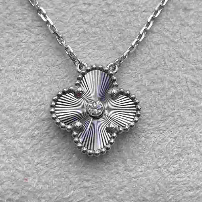 十大奢侈品项链钱币吊坠男十大奢侈品项链