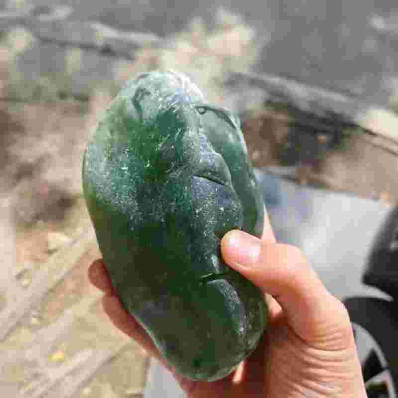 火山口有宝石吗,火山口能捡到钻石吗