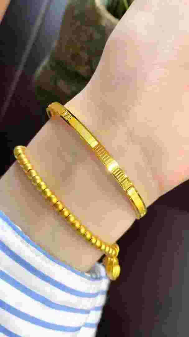 15克的黄金手镯小吗,金手镯15克多大