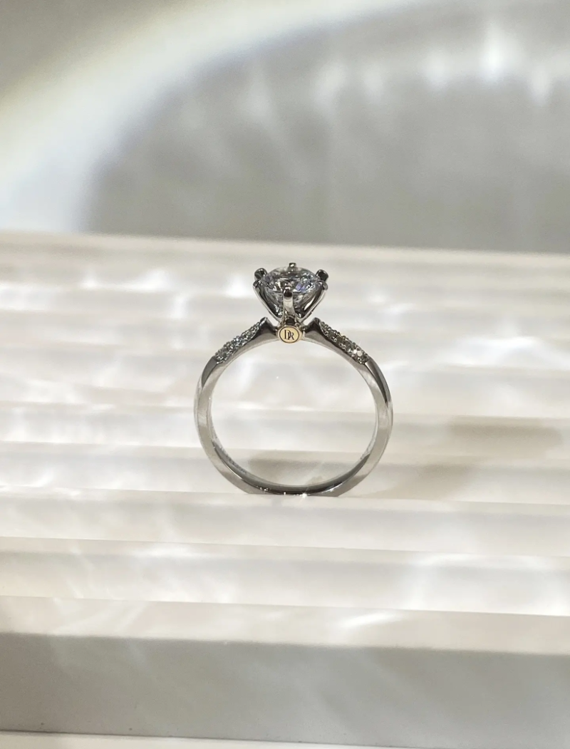 钻戒推荐钻戒选什么品牌性价比高