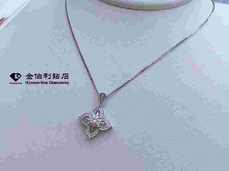 钻石坠子的款式图片,钻石吊坠图片 新款