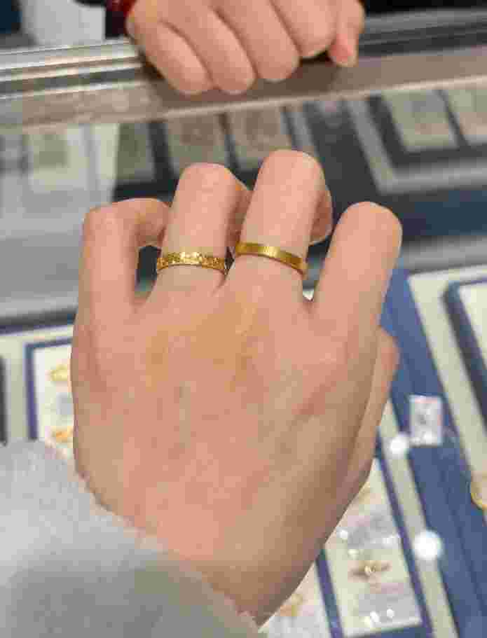 20克金戒指算大吗,20克金戒指含金量是多少-第2张图片-翡翠网 20克金戒指算大吗,20克金戒指含金量是多少-第2张图片-翡翠网